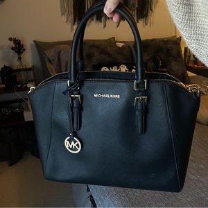 Michael Kors Ciara Medium Shoulder Bag